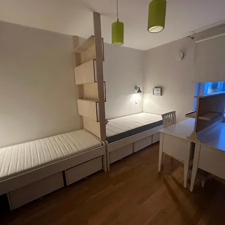 2-bedroom In Kadriorg Lägenhet *